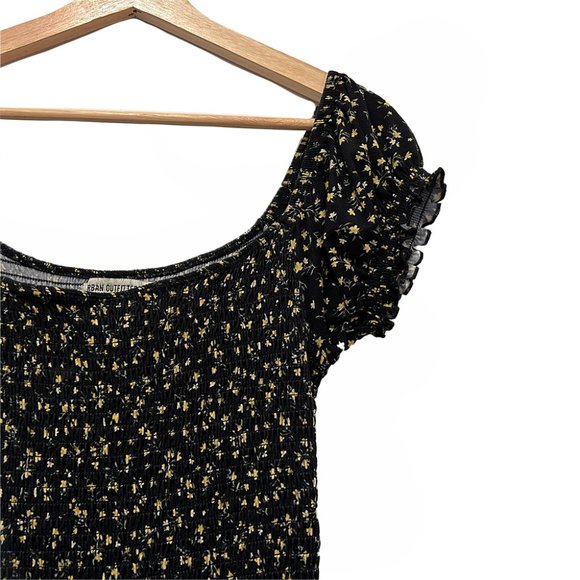 Urban Outfitters Tessie Smocked Puff Sleeve Midi Dress, Floral black, Small - Picture 3 of 4